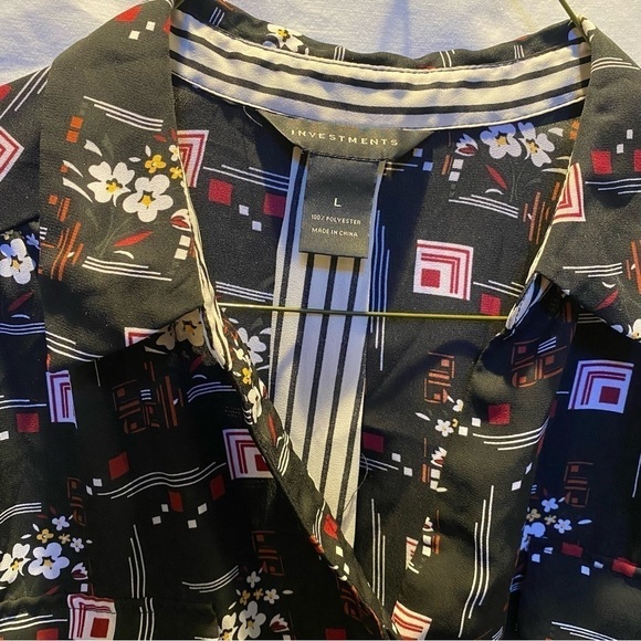 Investments Floral Geometric & Striped Blouse w/Inverted Pleat in Back Size L - Picture 3 of 8